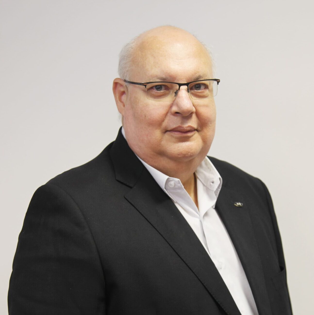 Adm.-Luiz-Cezar-Vasques-Diretor-de-Desenvolvimento-Institucional-e-Planejamento-scaled-e1789133597551-1.jpg