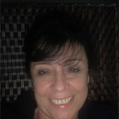 Dra. Laura Campello